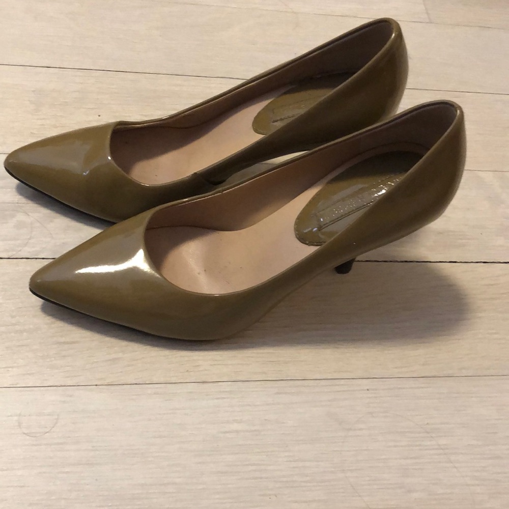Banana Republic Pumps